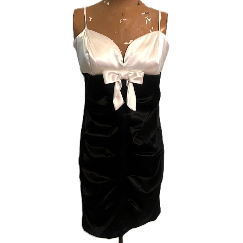 Vintage Y2K Beata Studio Bodycon Satin Party Dress Juniors 15 Black White Tuxedo